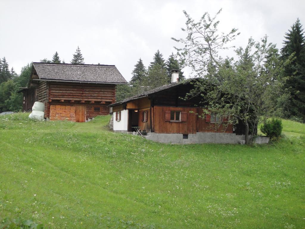 Maisaess Lifinarblick Villa Schruns Szoba fotó