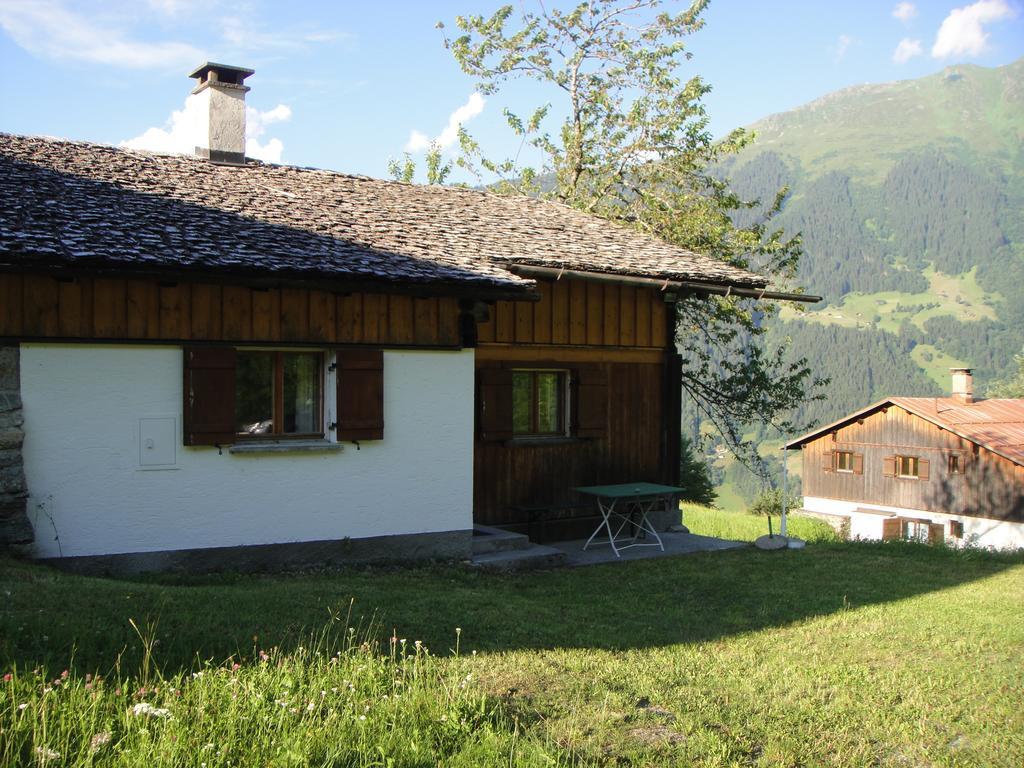 Maisaess Lifinarblick Villa Schruns Szoba fotó